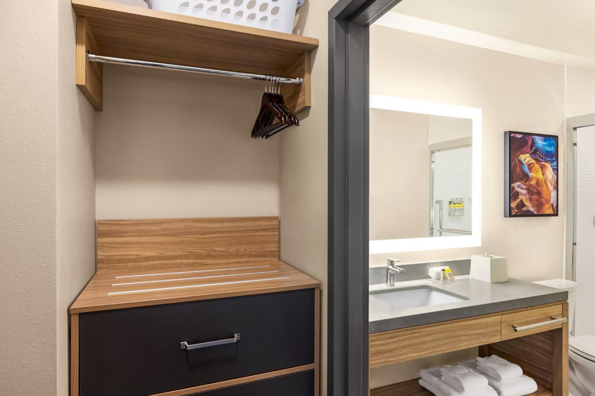 Candlewood Suites Pecos By Ihg Exterior foto